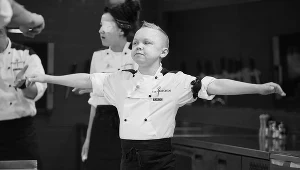 Karol Fijołek na planie programu "Hell's Kitchen"