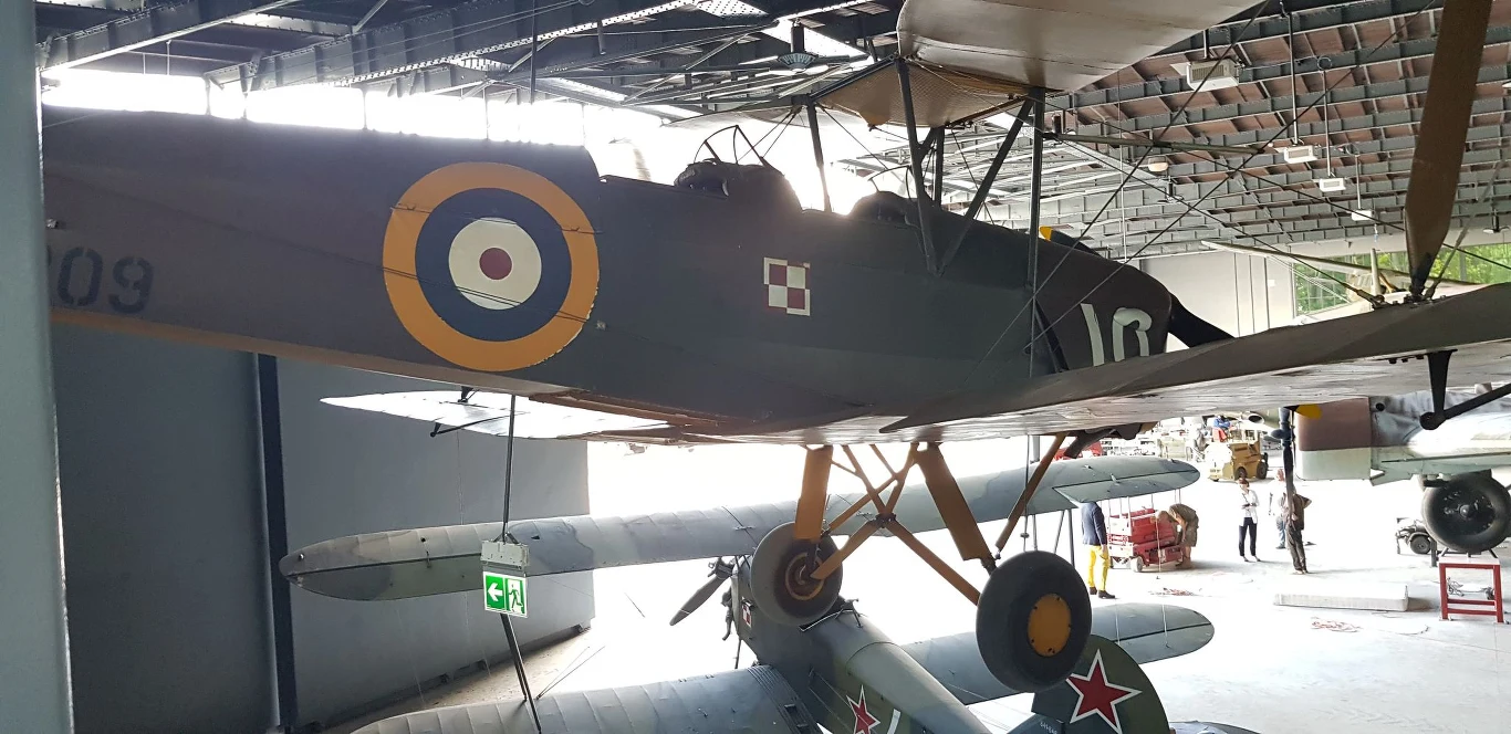 Odnowione eksponaty w wyremontowanym hangarze. Koszt prac wyniósł ponad 13 mln. zł. W 90 proc. zostały sfinansowane przez Unię Europejską