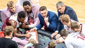 Trener Maciej Raczyński i koszykarze PGE Spójni Stargard