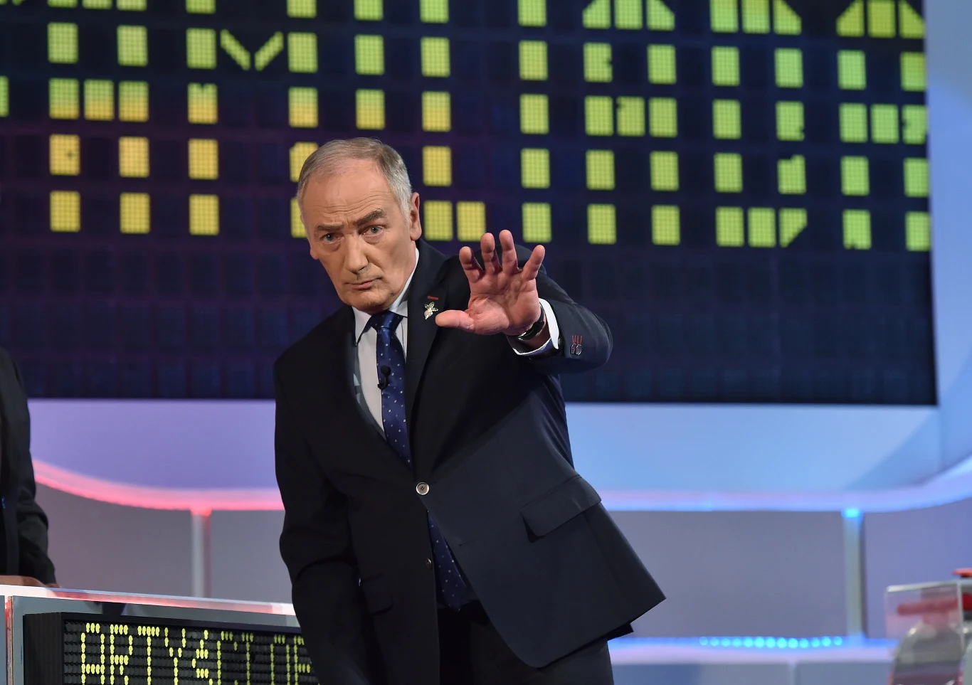 Karol Strasburger na planie "Familiady"