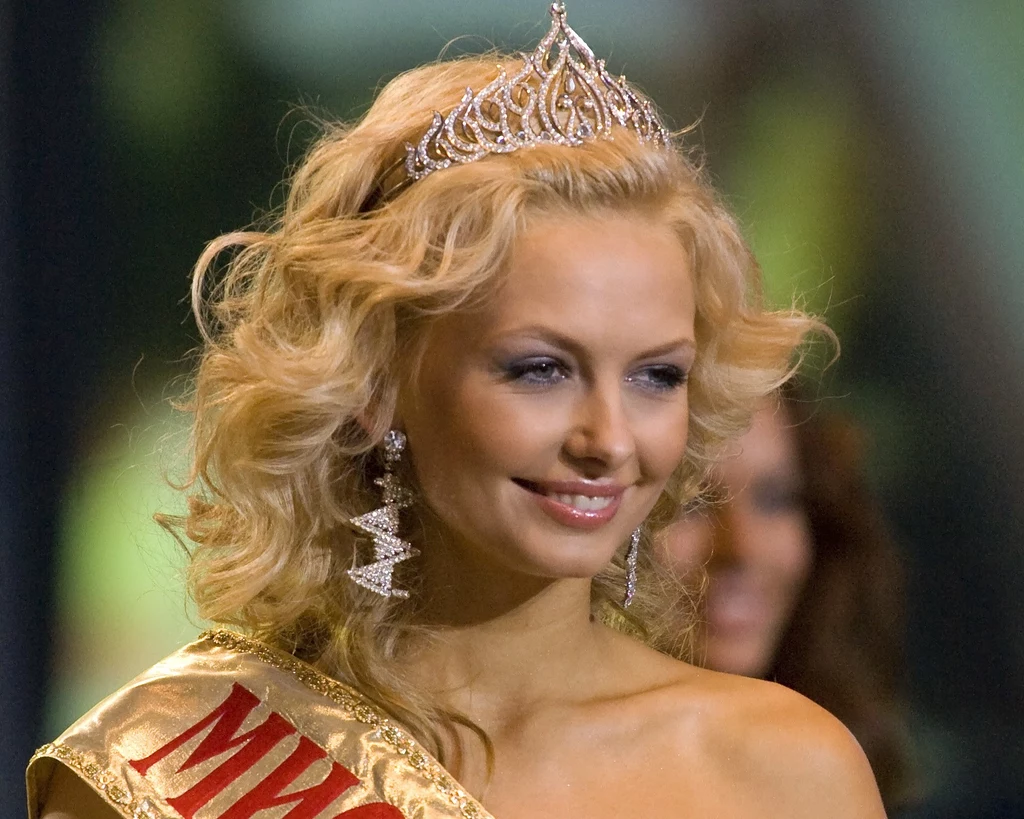 Wolha Chiżynkową podczas wyborów Miss Białorusi