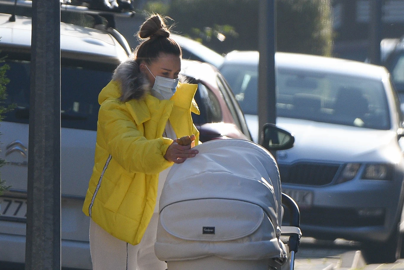 Małgorzata Rozenek-Majdan na spacerze z Heniem