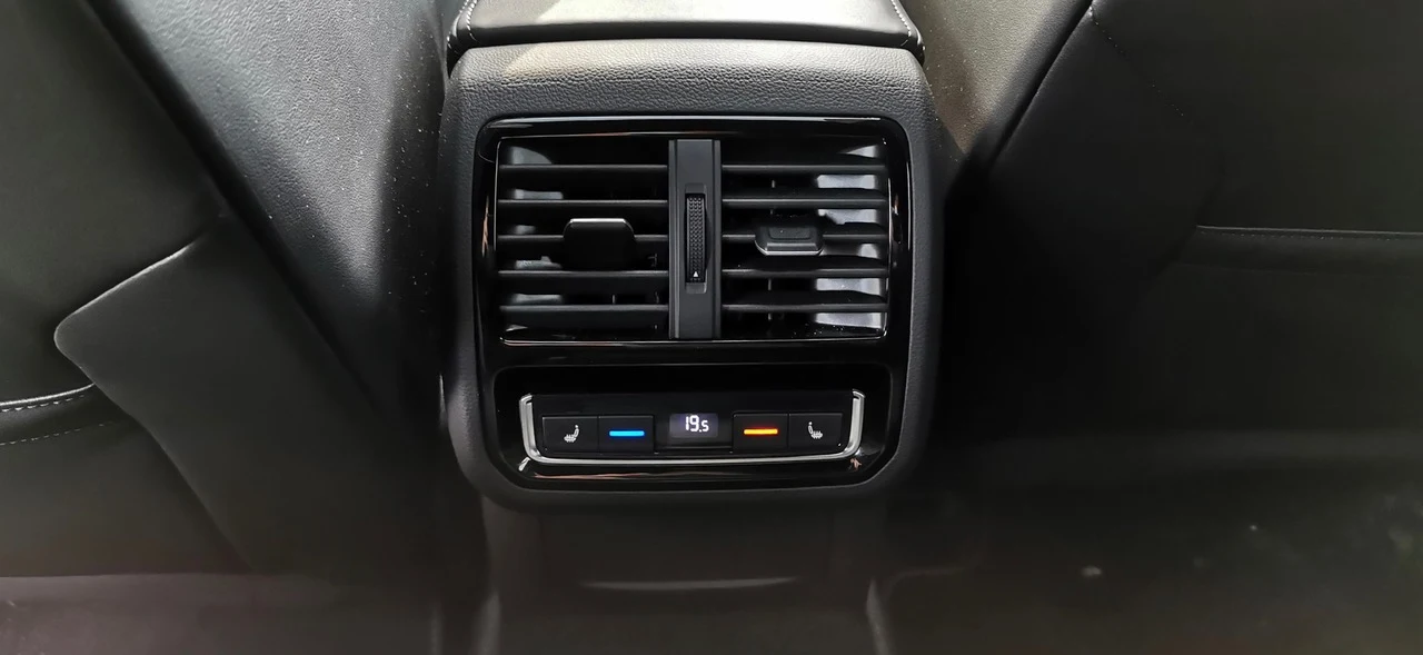 Volkswagen Arteon 2.0 TSI R-Line