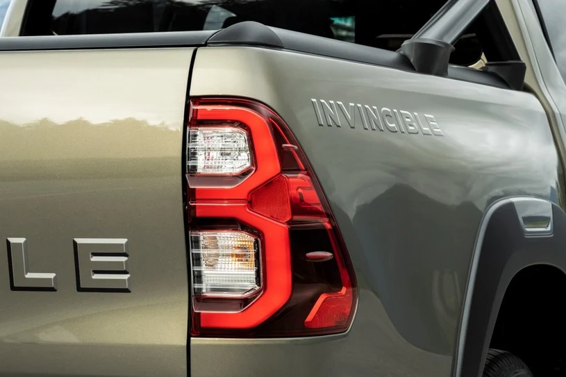 Toyota Hilux Invincible