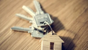 Od płacenia podatku dochodowego po sprzedaży mieszkania może zwolnić przeznaczenie uzyskanych pieniędzy na tzw. własne cele mieszkaniowe