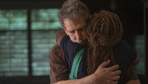 Ben Mendelsohn w ostatnim odcinku "Outsidera"