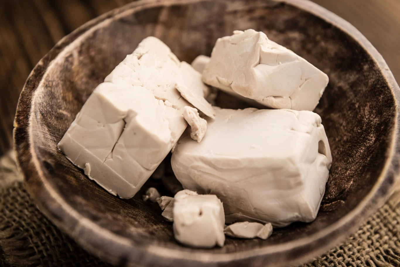 Drożdże to Skarbnica witamin. Ekspresowo pobudzą do życia zmarniałe anturium