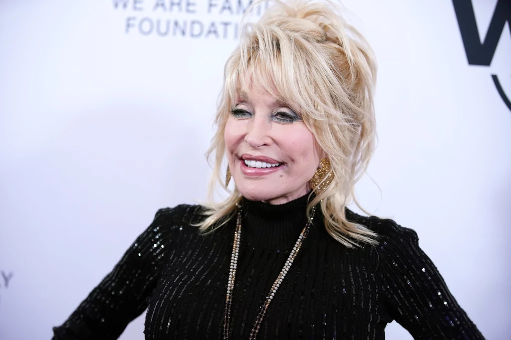 Dolly Parton nie zamierza zrezygnować z pomocy chirurgów plastycznych