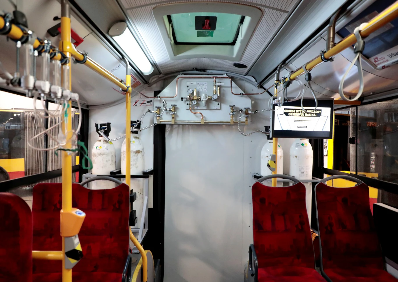 W każdym z takich autobusów mogą być przewiezione 22 osoby chorujące na COVID-19.