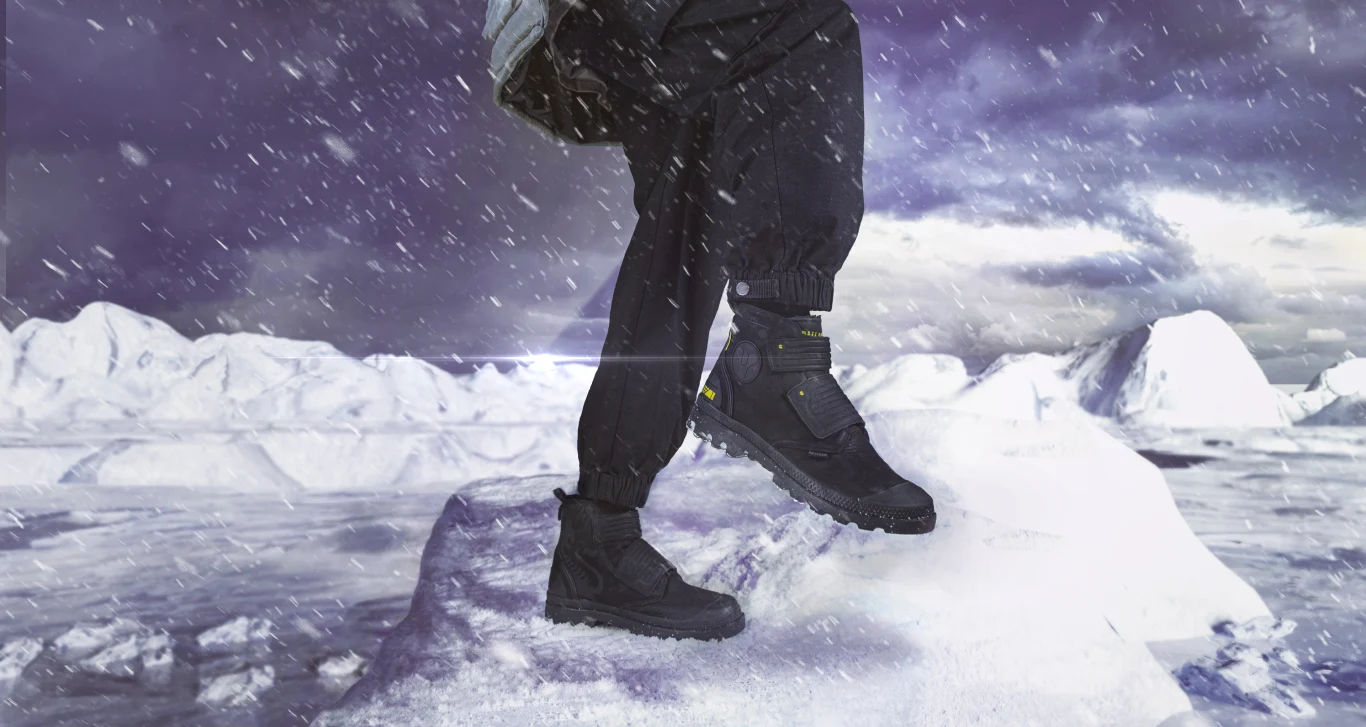 Przygotowano od razu dwie pary: dość ciężkie buty „terenowe” Pampa Europa Tactical oraz dużo lżejsze obuwie Pampa Sub Zero, z rzepami dla wygody. Przygotowano od razu dwie pary: dość ciężkie buty „terenowe” Pampa Europa Tactical oraz dużo lżejsze obuwie Pampa Sub Zero, z rzepami dla wygody.