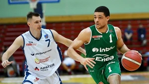 Gabriel Lundberg (z prawej) poprowadził Zastal do zwycięstwa nad Uniksem 