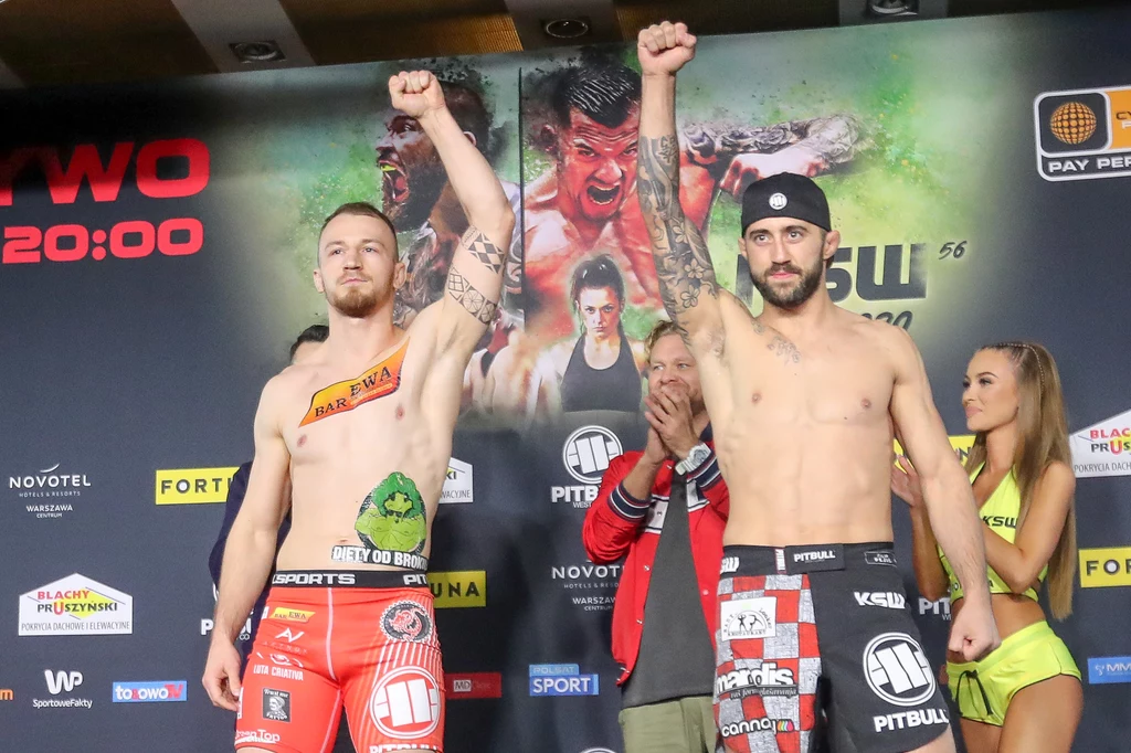 Filip Pejić (z prawej) i Sebastian Rajewski na ważeniu przed galą KSW 56