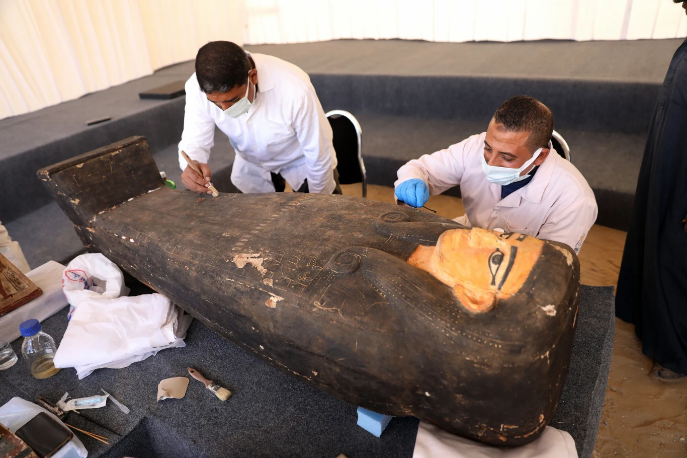 To prawdopodobnie nie koniec wieści o nowych odkryciach w Egipcie w tym roku. Archeologowie pracujący przy wykopalisku w Sakkarze wcześniej zaprezentowali 40 podobnych artefaktów.