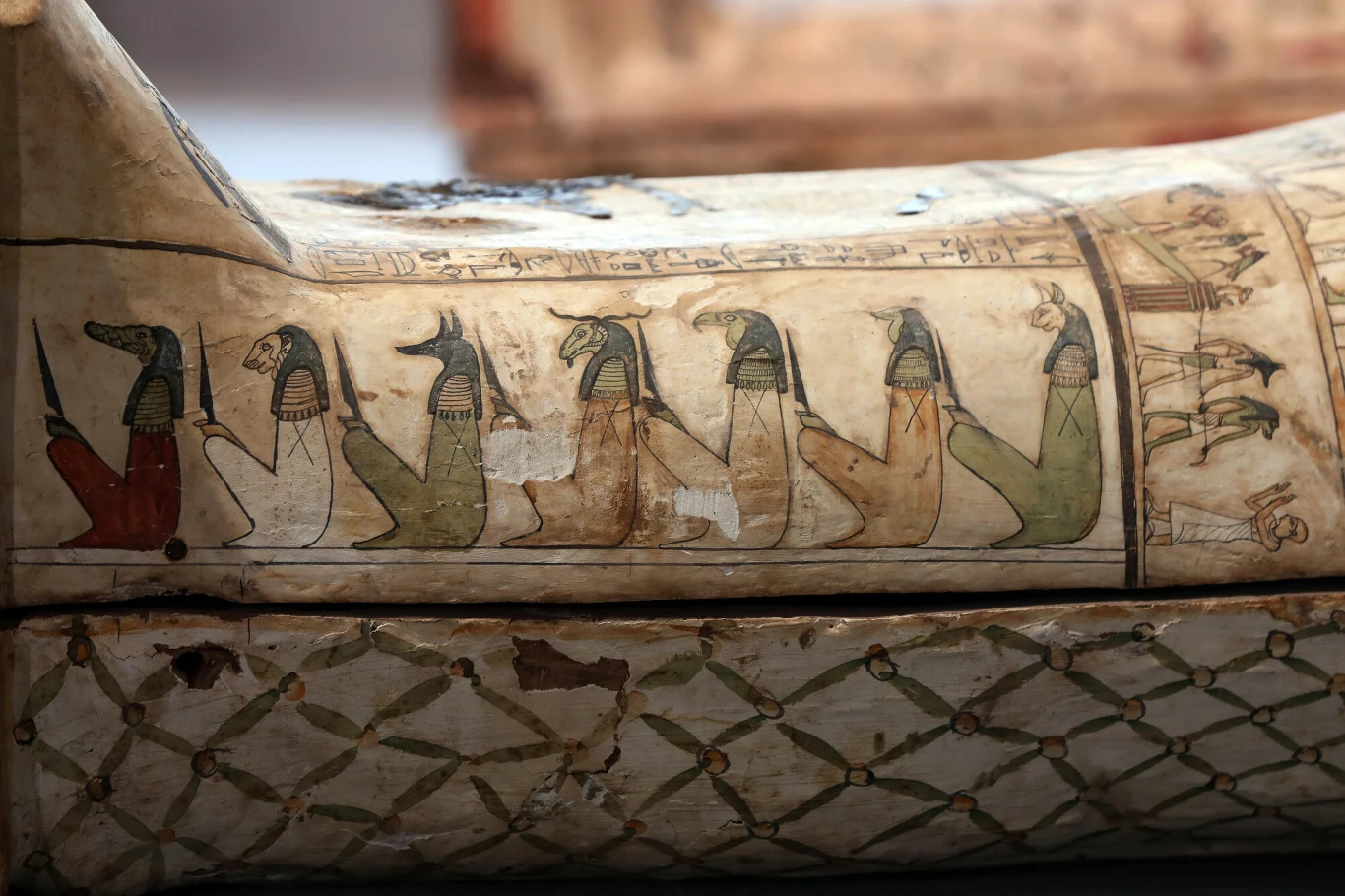 Tak liczny zbiór nie pomieściłby się w jednym muzeum. Władze zapowiedziały, że postarają się rozlokować efekty prac archeologicznych w trzech ośrodkach.