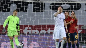 W 2020 r. Niemcy przegrali z Hiszpanami aż 0-6. To ich najwyższa przegrana w ich meczu o punkty, którą  z pewnością można nazwać porażką.