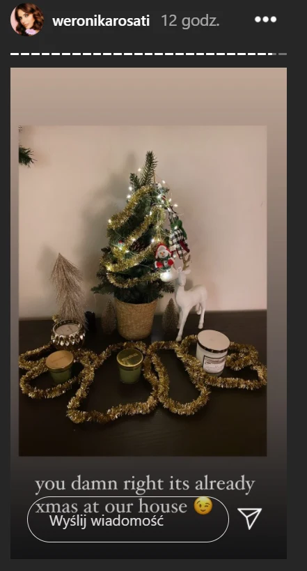 Choinka w domu Weroniki Rosati jest już ubrana Choinka w domu Weroniki Rosati jest już ubrana