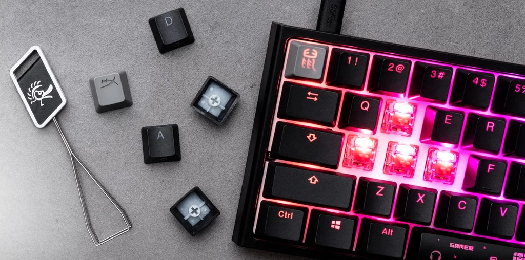 Klawiatura HyperX x Ducky One 2 Mini jest dostępna w edycji limitowanej. Na rynki regionu Europy, Bliskiego Wschodu i Afryki (EMEA) przeznaczono łącznie jedynie 1425 sztuk. Każdy egzemplarz został laserowo oznaczony unikatowym numerem seryjnym umieszczonym na podstawie. Klawiatura HyperX x Ducky One 2 Mini jest dostępna w edycji limitowanej. Na rynki regionu Europy, Bliskiego Wschodu i Afryki (EMEA) przeznaczono łącznie jedynie 1425 sztuk. Każdy egzemplarz został laserowo oznaczony unikatowym numerem seryjnym umieszczonym na podstawie.