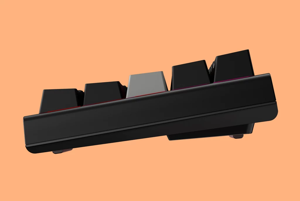 HyperX x Ducky One 2 Mini ma stylową obudowę w kolorze czarnym oraz trwałą ramę z trzema ustawieniami kąta nachylenia. W dostosowaniu klawiatury do indywidualnych potrzeb pomagają dodatkowe kolorowe klawisze, wyjątkowy klawisz spacji zaprojektowany przez HyperX oraz praktyczne urządzenie do wyjmowania klawiszy. HyperX x Ducky One 2 Mini ma stylową obudowę w kolorze czarnym oraz trwałą ramę z trzema ustawieniami kąta nachylenia. W dostosowaniu klawiatury do indywidualnych potrzeb pomagają dodatkowe kolorowe klawisze, wyjątkowy klawisz spacji zaprojektowany przez HyperX oraz praktyczne urządzenie do wyjmowania klawiszy.