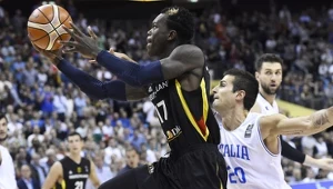 Dennis Schroeder