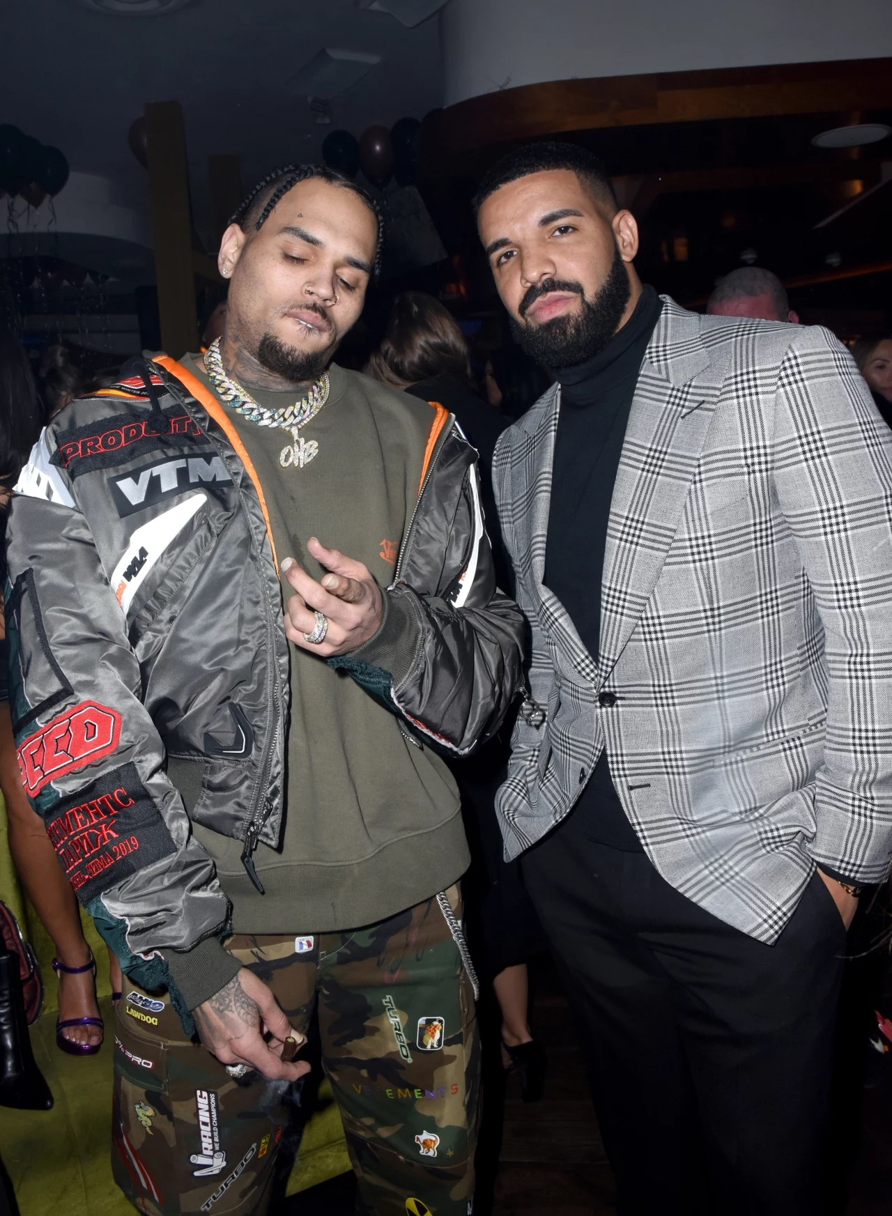 Chris Brown potwierdził współpracę z Drake'iem Chris Brown potwierdził współpracę z Drake'iem