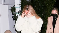 Jej stylizacje zawsze przyciągają wzrok. Niedawno kylie Jenner wybrała się na obiad do Santa Monica. 