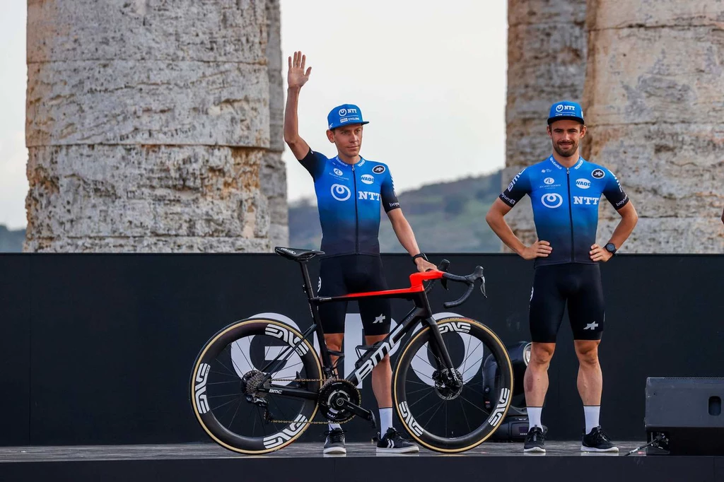 NTT Pro Cycling NTT Pro Cycling