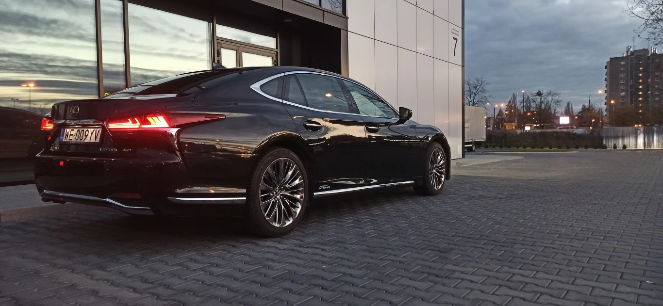 Lexus LS 500h