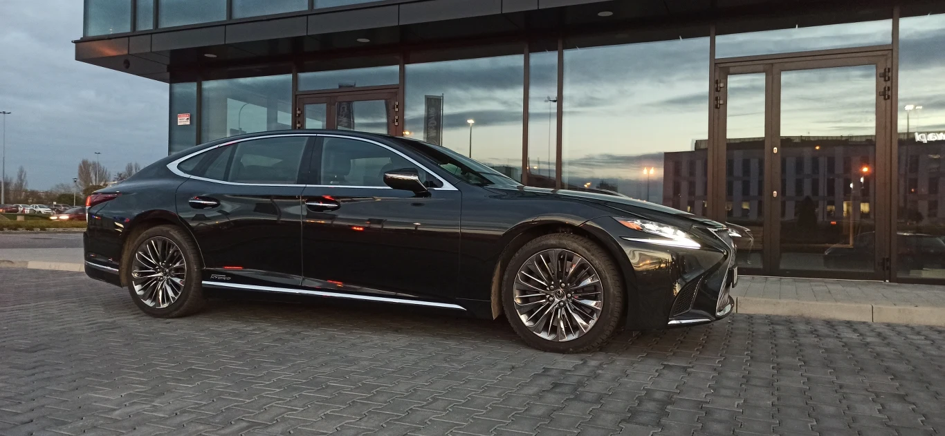 Lexus LS 500h