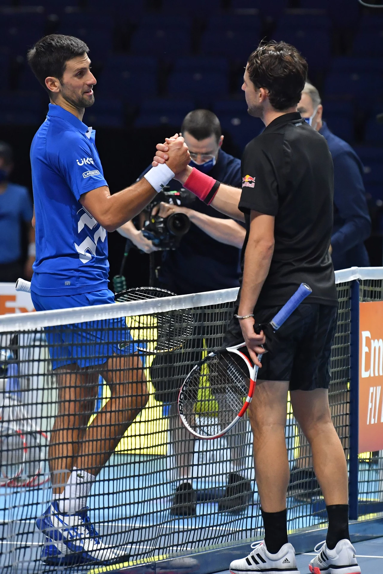 Novak Djoković (z lewej) i Dominik Thiem