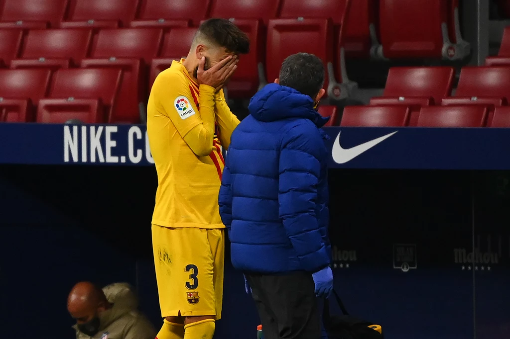 Gerard Pique załamany po doznaniu kontuzji Gerard Pique załamany po doznaniu kontuzji