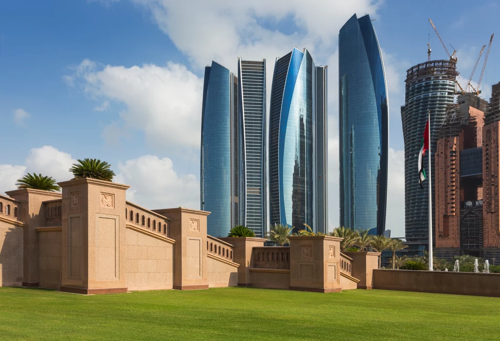 Abu Zabi - kompleks Etihad Towers w stolicy emiratu
