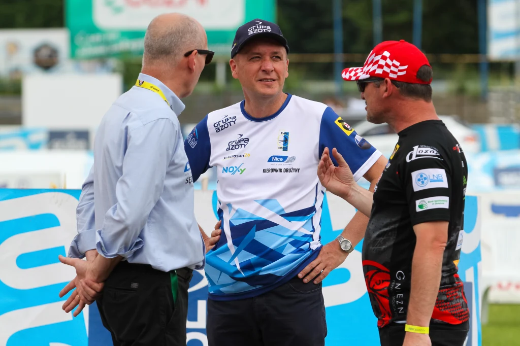 W środku Tomasz Proszowski, z prawej Rafael Wojciechowski