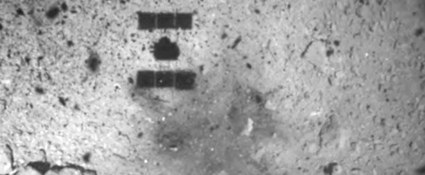 Sonda Hayabusa 2 wróci na Ziemię z cennym ładunkiem Sonda Hayabusa 2 wróci na Ziemię z cennym ładunkiem