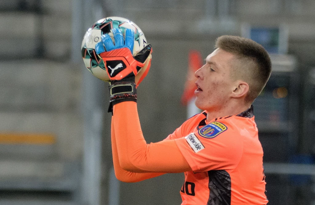 Bramkarz Legii Warszawa Cezary Miszta Bramkarz Legii Warszawa Cezary Miszta