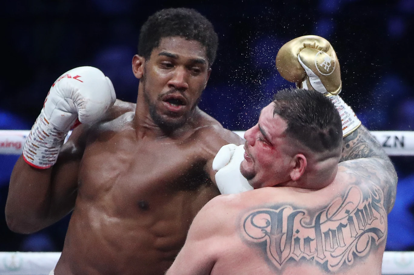 Anthony Joshua w walce z Andym Ruizem juniorem Anthony Joshua w walce z Andym Ruizem juniorem