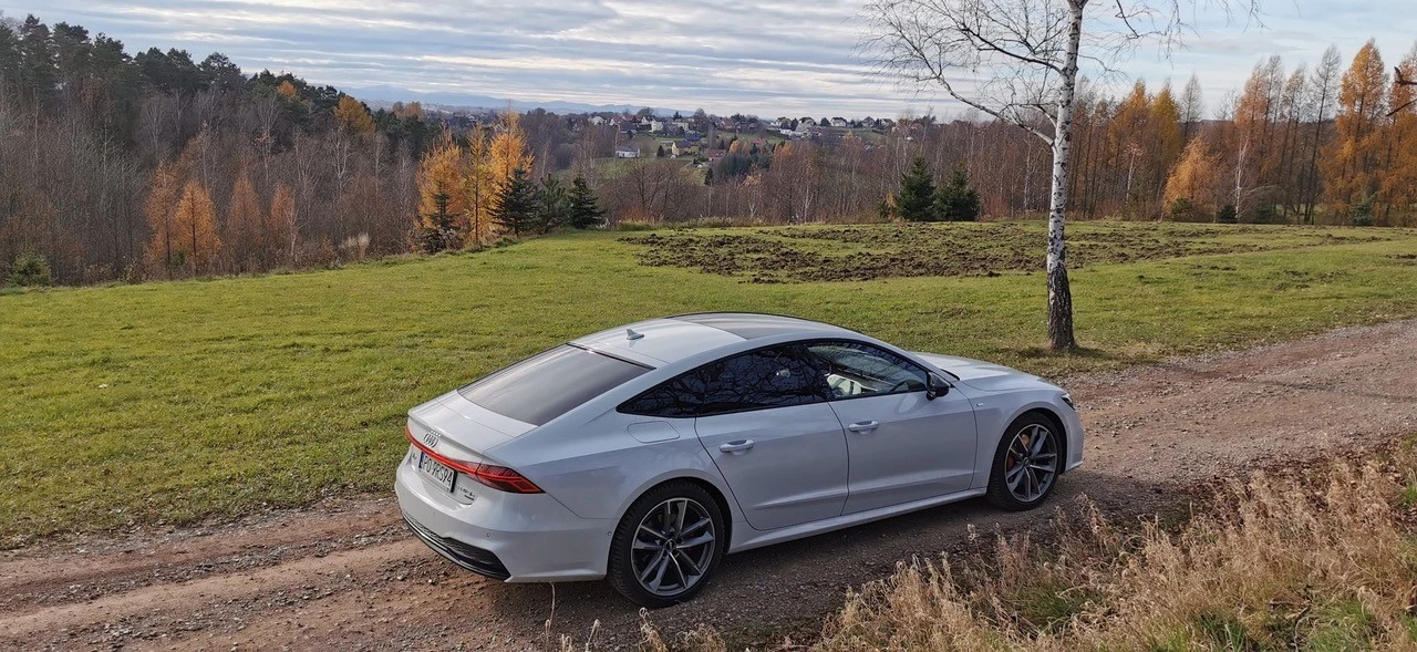 Audi A7 55 TFSI e na zdjęciach