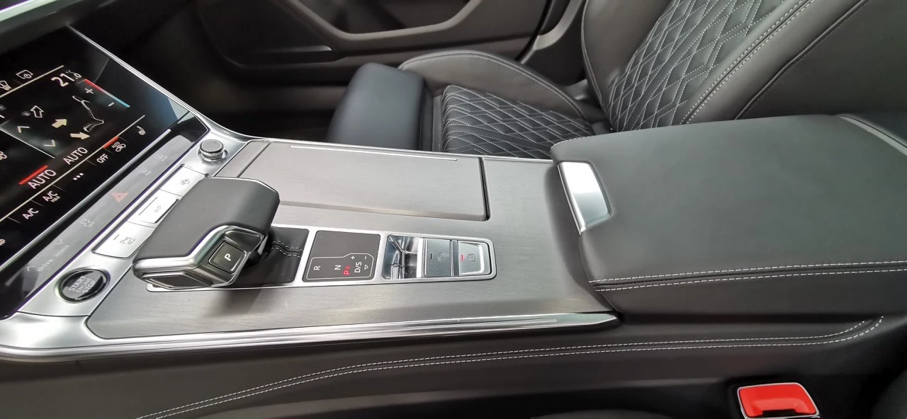 Audi A7 55 TFSI e na zdjęciach