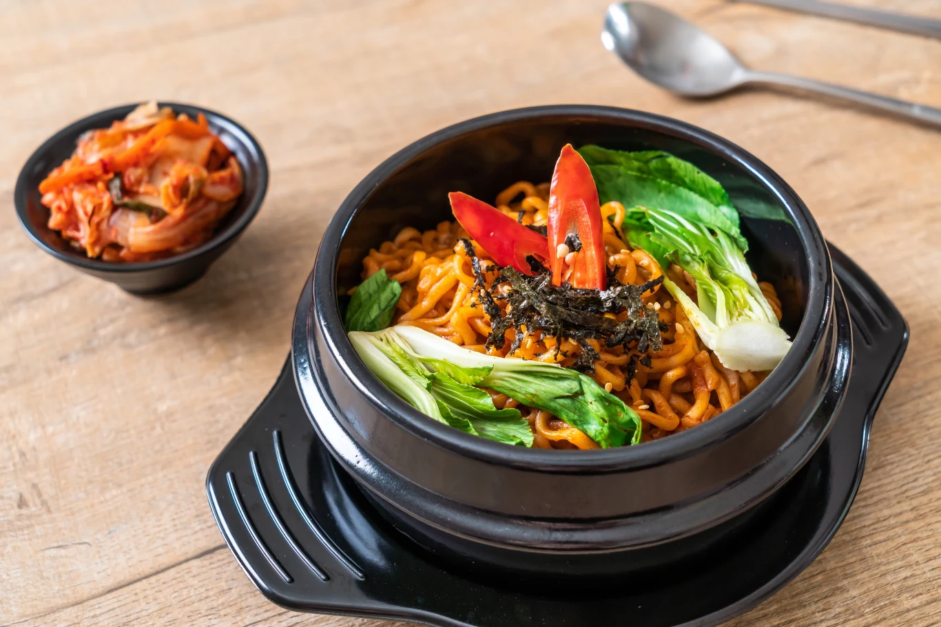 Kimchi to tradycyjne danie kuchni koreańskiej