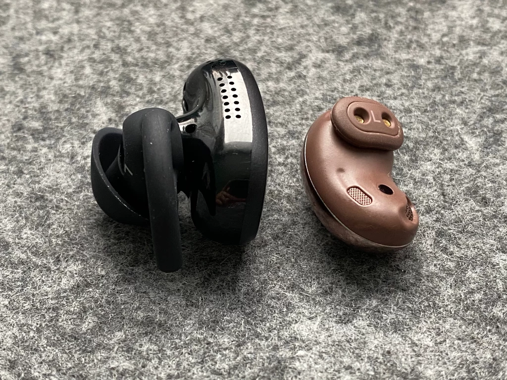 Bose QuietComfort Earbuds vs. Samsung Galaxy Buds Live