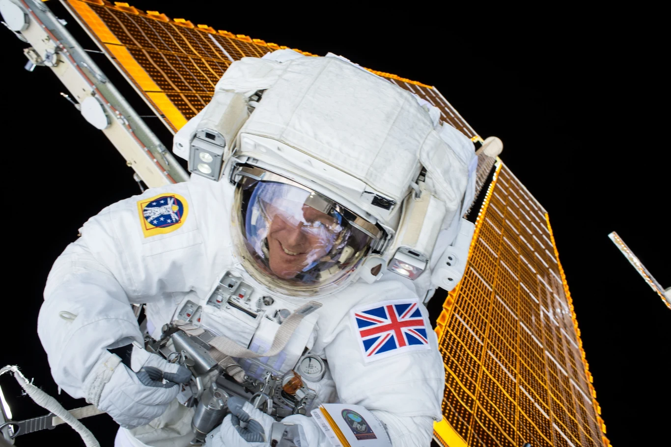 Tim Peake podczas pierwszego kosmicznego spaceru Tim Peake podczas pierwszego kosmicznego spaceru