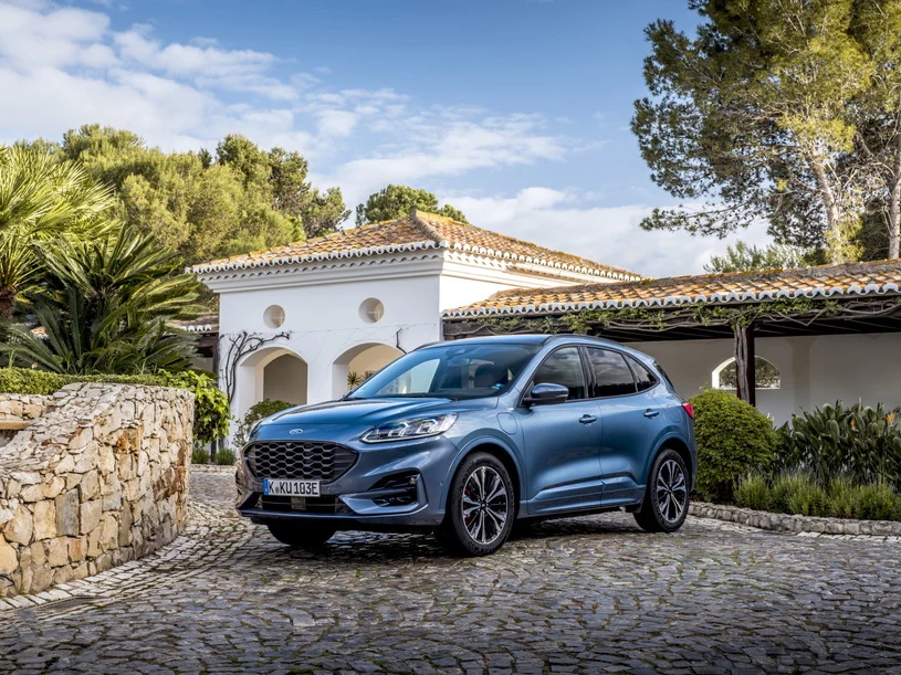 Inteligentny napęd Forda Kugi wykorzystuje "logikę rozmytą"