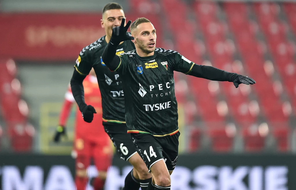 Radość po bramce na 2:1 w wykonaniu Bartosza Biela Radość po bramce na 2:1 w wykonaniu Bartosza Biela