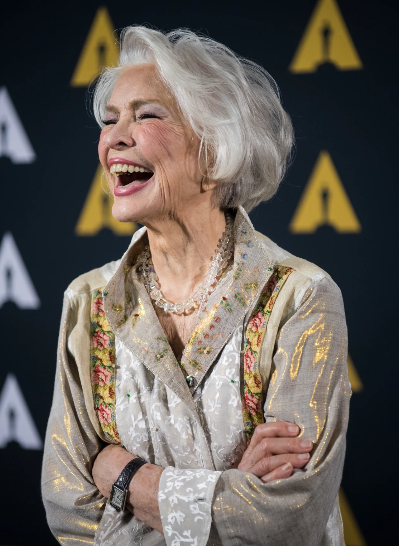 Oprócz występów w filmach kinowych, Burstyn często pojawia się również w serialach i filmach telewizyjnych (m.in. ma na koncie nagrodę Emmy za najlepszy gościnny występ w serialu dramatycznym), a widzowie mogli ją oglądać w takich produkcjach, jak "Prawo i bezprawie", "Trzy na jednego" czy "Political Animals". O jej wysokiej pozycji i szacunku, jakim się cieszy w "fabryce snów" świadczy także fakt, że jako pierwsza kobieta została prezesem związku zawodowego aktorów (Actors' Equity Association).