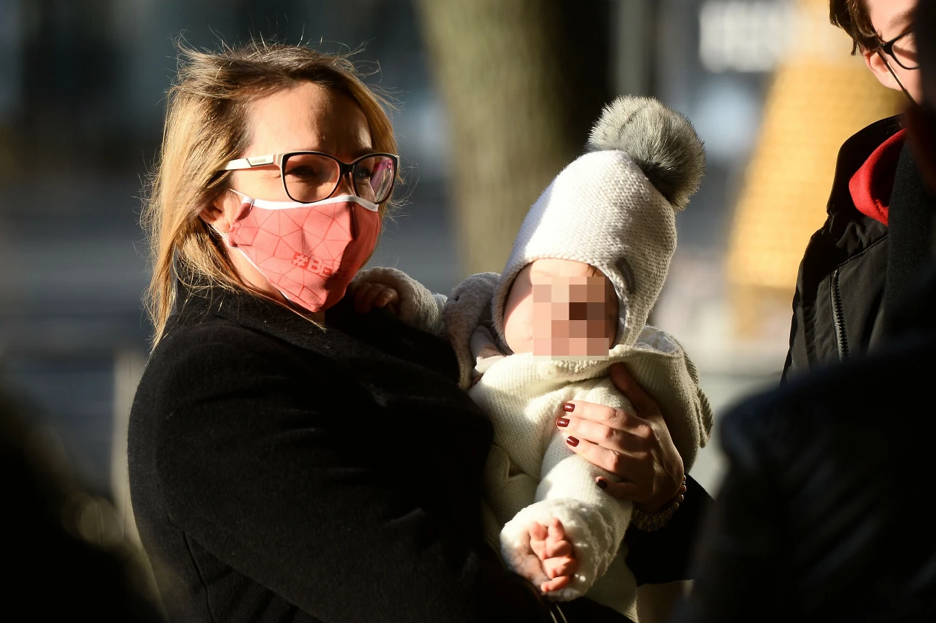 Weronika Marczuk z dzieckiem Weronika Marczuk z dzieckiem