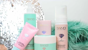 Bandi YOUNG CARE GLOW - Promienna cera bez kompleksów