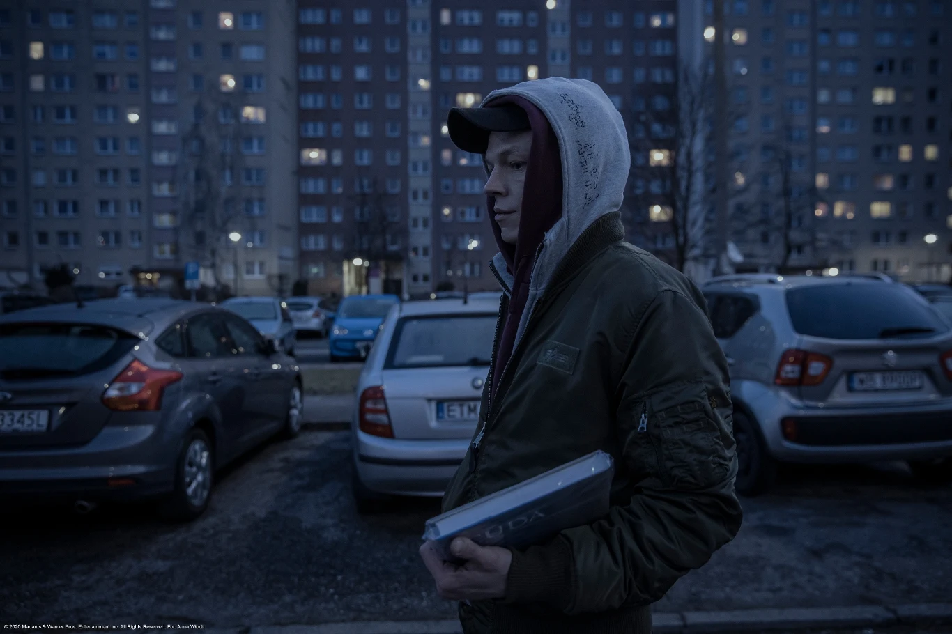 Premiera kinowa "Innych ludzi", produkcji Warner Bros. Pictures i Madants, zaplanowana jest na jesień 2021 roku.