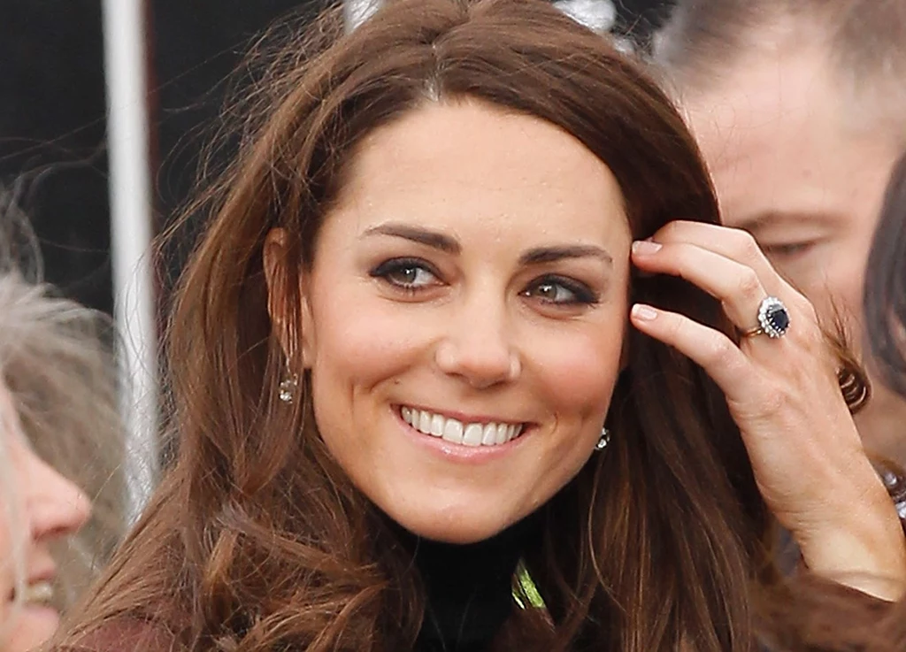 Kate Middleton czesto wykorzytuje ubrania, które już nosiła