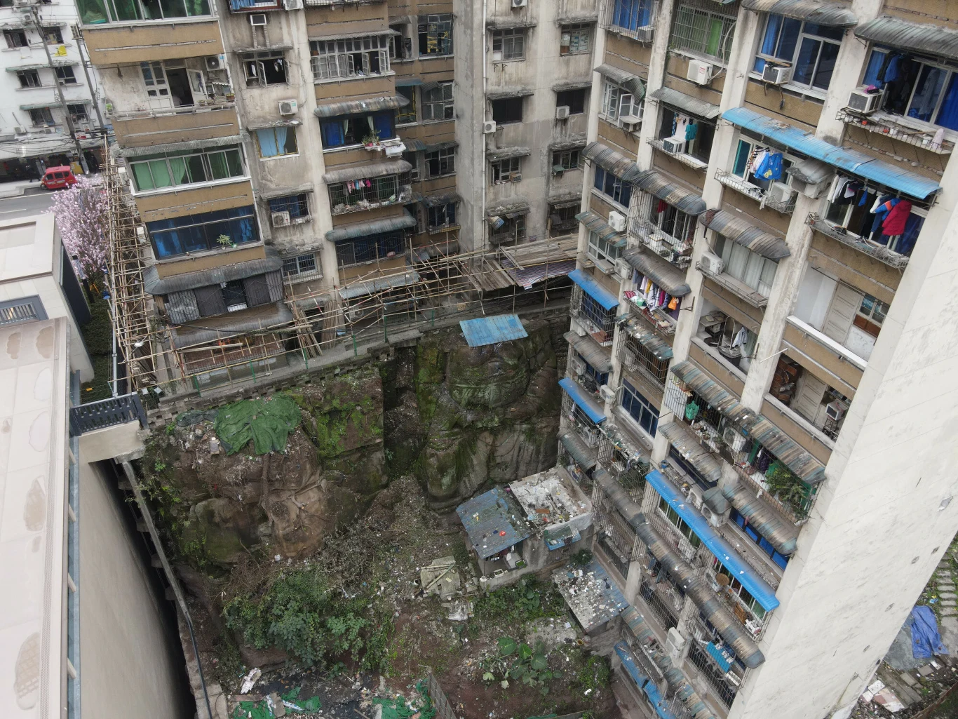 W tamtych latach po raz pierwszy użyto także prochu strzelniczego oraz wprowadzono podział na północ magnetyczną i prawdziwą, co miało później duży wpływ na nawigację.