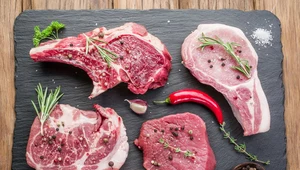 Jakich przypraw użyć, aby wydobyć smak mięsa? 