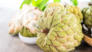 Cherimoya: Zdrowy i pyszny owoc o smaku budyniu